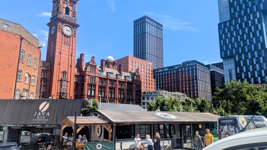 12 MINUTES WAIT AT OXFORD ROAD STATION. WHAT TO DO&nbsp;?