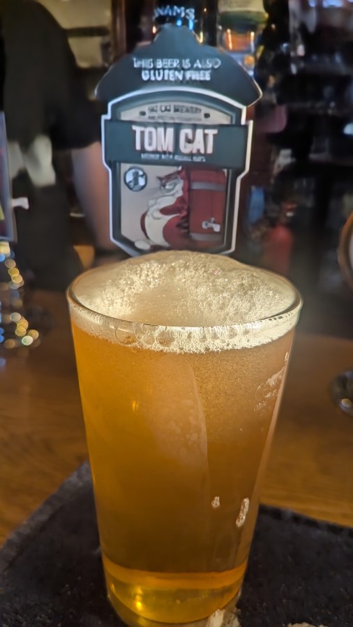 FAT CAT, TOM CAT. (NEARLY)&nbsp;5*