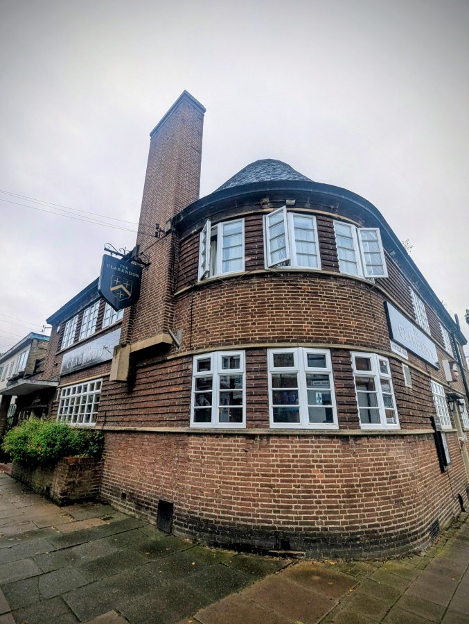 HIGH TABLES, LOW TABLES. THE CLARENDON,&nbsp;LEICESTER