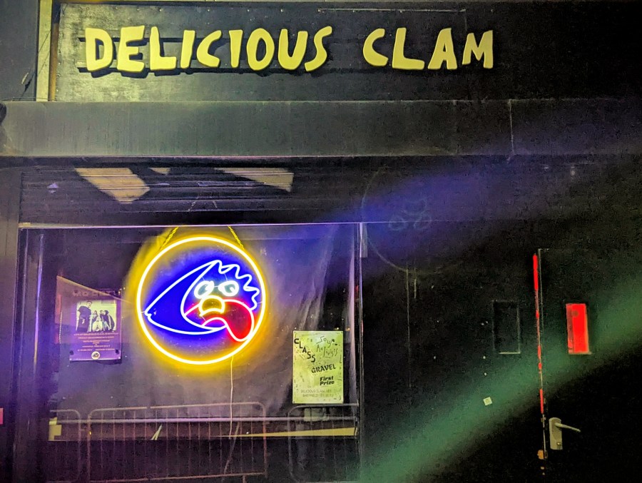 THE DELICIOUS CLAM