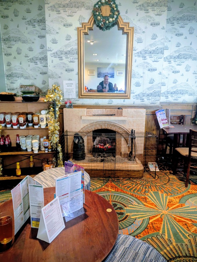 MRS RM SITS OUT SITTINGBOURNE IN&nbsp;SPOONS