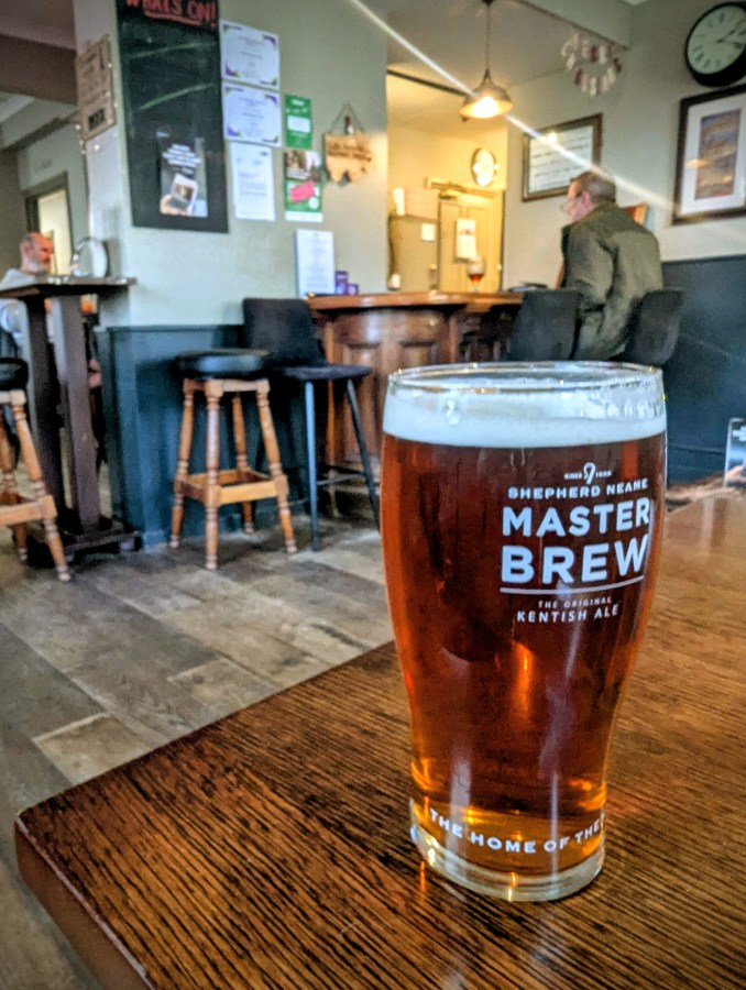 THE PARK TAVERN, SITTINGBOURNE. AN OLD MUDGIE SORT OF&nbsp;PUB