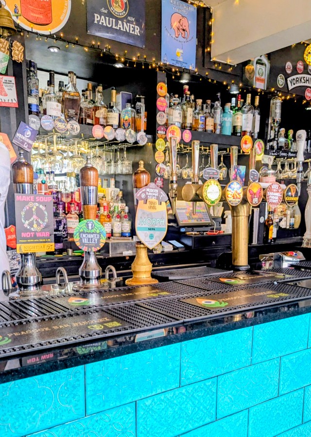 KEEPING UP WITH BINGLEY. AN IMPOSSIBLE TASK&nbsp;?